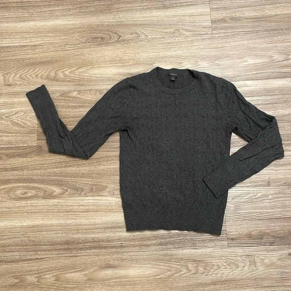 Cable Knit sweater - Picture 4 of 7